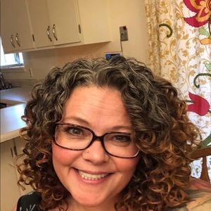 Meet your Posher, Shea